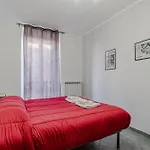 Guesthost - Cozy Near Spezia Metro,