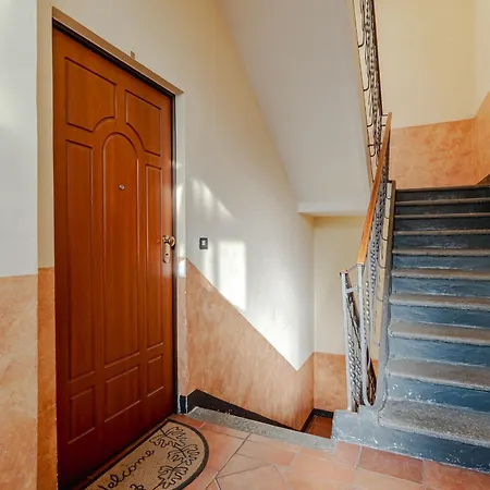 Guesthost - Cozy Near Spezia Metro, * Torino
