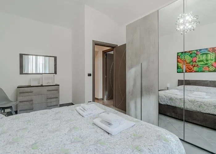 Apartman Guesthost - Cozy Near Spezia Metro, Torino