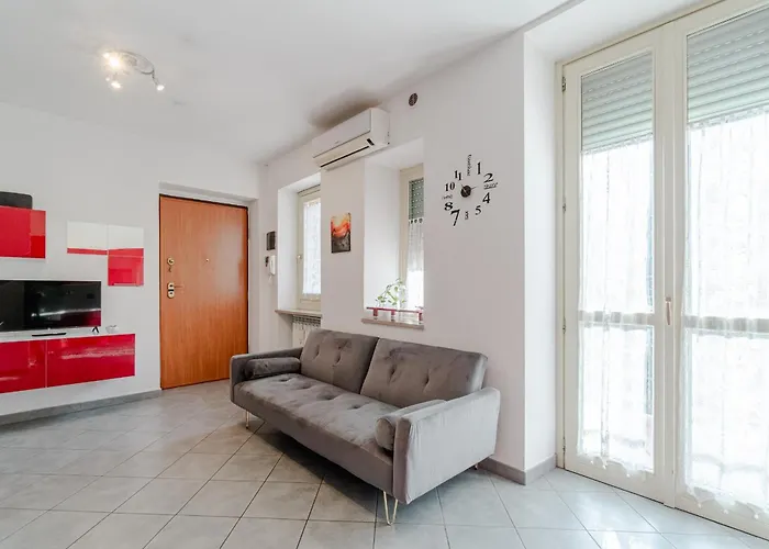 Apartman Guesthost - Cozy Near Spezia Metro,