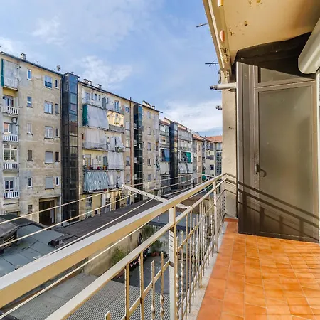 Appartement Guesthost - Cozy Near Spezia Metro, *